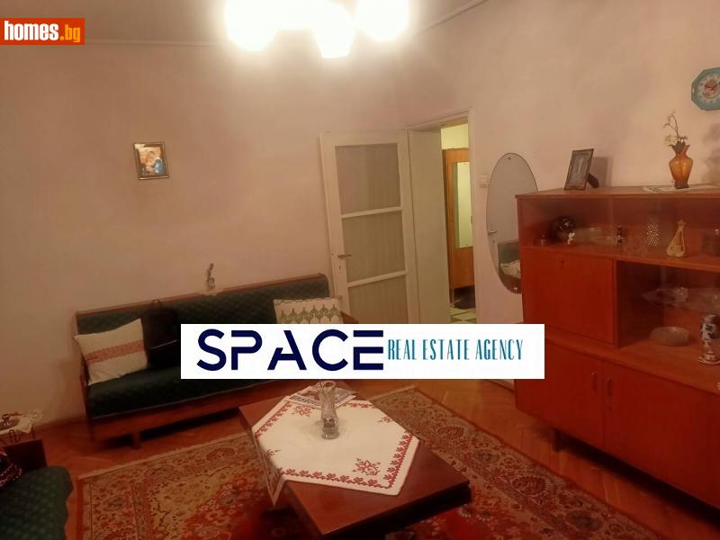 Тристаен, 97m² -  Център, Пловдив - Апартамент под наем - SpaceImoti - 96565521