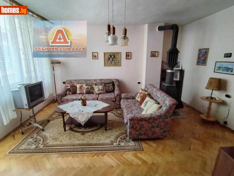 Тристаен, 95m² -  Широк център, Шумен - Апартамент за продажба - Слънчев дом Дале ЕООД - 110285296