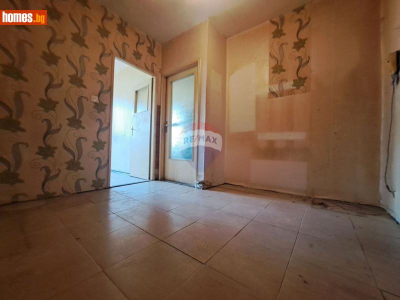 Двустаен, 61m² -  Автогарата, Варна - Апартамент за продажба - RE/MAX Partners - 110769587