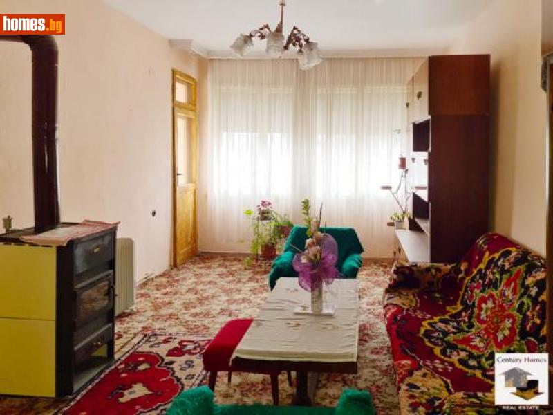 Тристаен, 118m² - Жк. Акация, Велико Търново - Апартамент за продажба - Сенчъри Хоумс ООД - 113229591