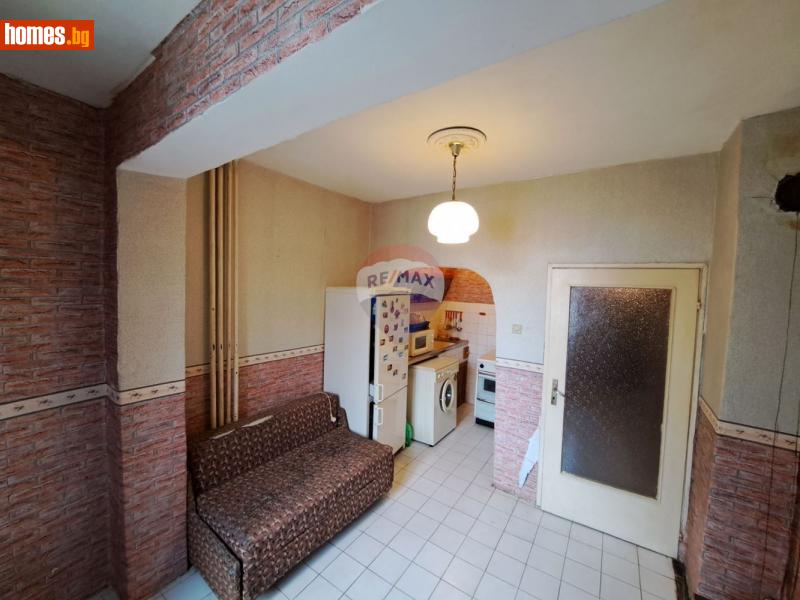 Тристаен, 60m² - Кв. Аспарухово, Варна - Апартамент за продажба - RE/MAX Home - 113699102