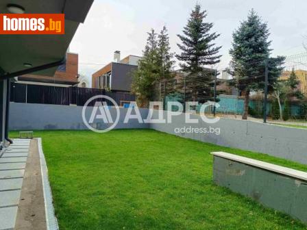 Тристаен, 136m² - Апартамент за продажба - 113922582