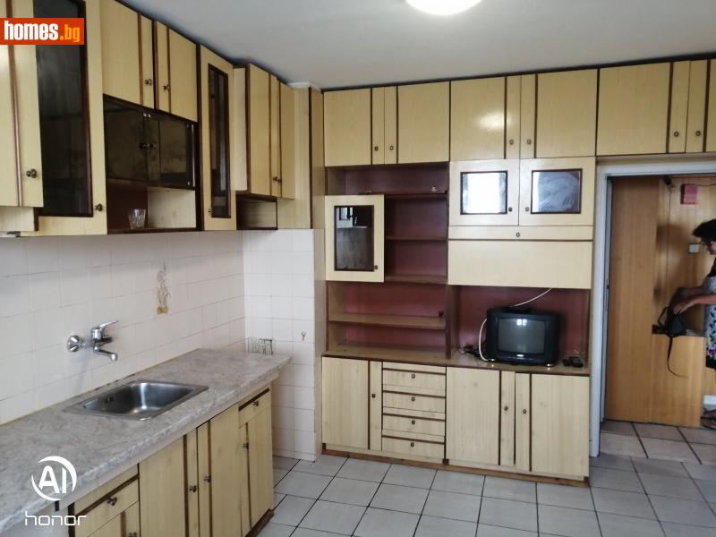 Тристаен, 68m² - Кв. Три Чучура - Юг, Стара Загора - Апартамент за продажба - Comfort estate - 114033647