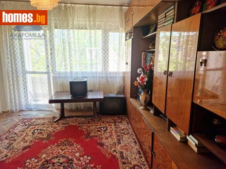 Тристаен, 93m² - Апартамент за продажба - 114055463