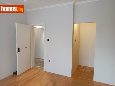 Тристаен, 84m² - Апартамент за продажба - 114160807