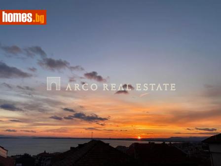Тристаен, 223m² - Апартамент за продажба - 114200940