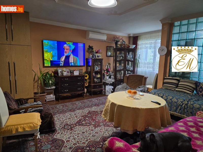 Тристаен, 86m² -  Център, Шумен - Апартамент за продажба - Елена Минас - 114254533