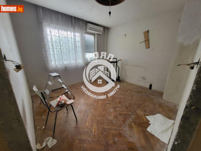 Тристаен, 80m² - Жк. Христо Смирненски, Пловдив - Апартамент за продажба - Роял Недвижими Имоти - 114261127