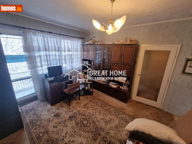 Тристаен, 58m² - Жк. Запад, Търговище - Апартамент за продажба - ГРЕАЙТ ХОУМ ЕООД - 114273872