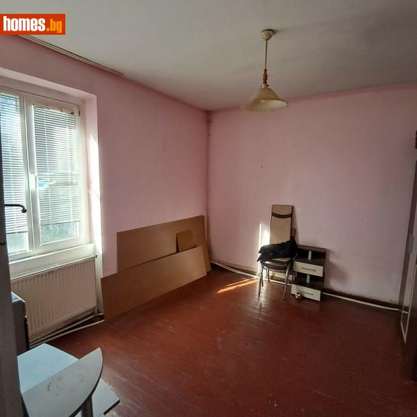 Тристаен, 80m² -  Център, Габрово - Апартамент за продажба - Гарант недвижими имоти - 114274099