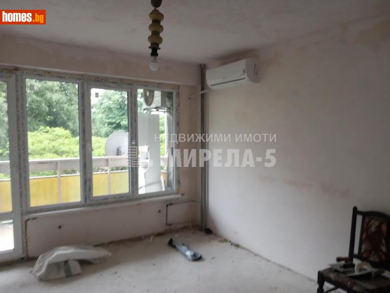 Тристаен, 80m² - Жк. Родина 2, Русе - Апартамент за продажба - Мирела 5 - 114307731