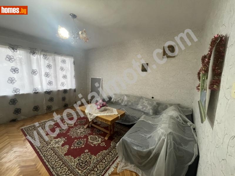 Тристаен, 100m² - Гр.Горна Оряховица, Горна Оряховица - Апартамент за продажба - ВИКТОРИЯ ИМОТИ - 114533037