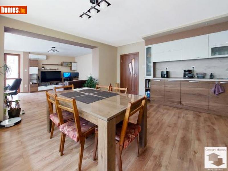 Тристаен, 136m² -  Център, Велико Търново - Апартамент за продажба - Сенчъри Хоумс ООД - 114729498