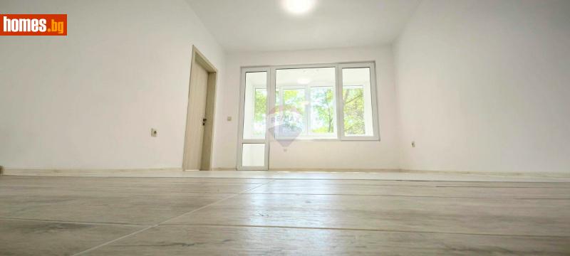 Тристаен, 60m² - Жк. Трошево, Варна - Апартамент за продажба - RE/MAX Partners - 114883947