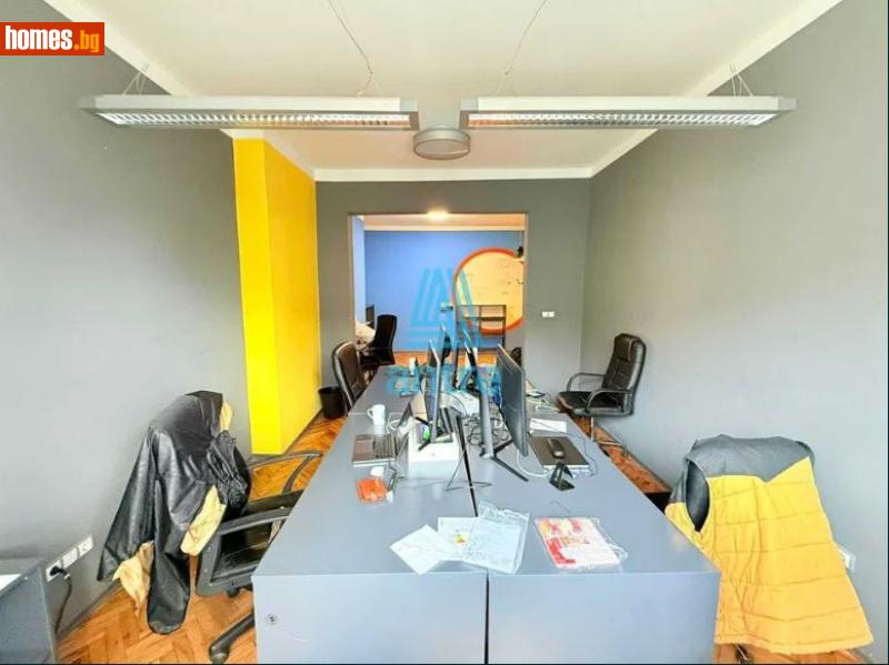 Тристаен, 120m² -  Център, София - Апартамент за продажба - Антре - 115227555