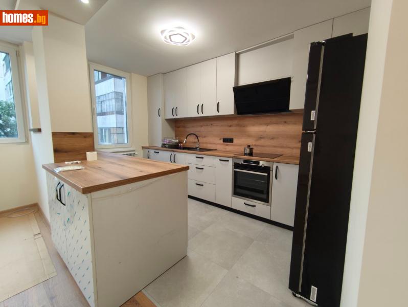 Тристаен, 96m² -  Център, Шумен - Апартамент за продажба - Адрес недвижими имоти - кантора Шумен - 115271553