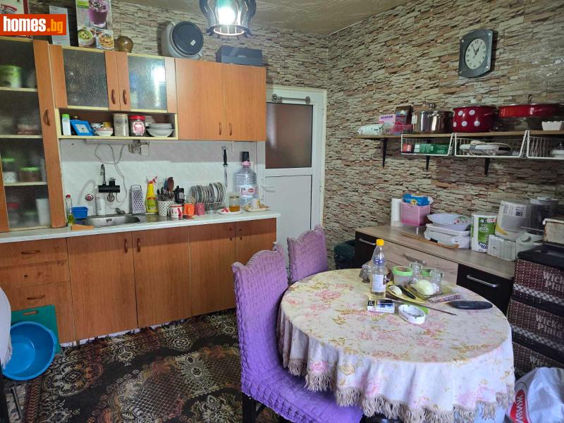 Тристаен, 87m² - Жк. Тракия, Шумен - Апартамент за продажба - Елена Минас - 115283049