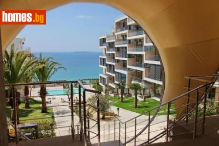 Тристаен, 133m² - Апартамент за продажба - 115421538