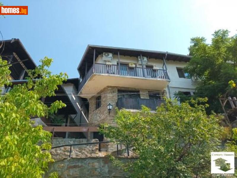 Тристаен, 84m² -  Център, Велико Търново - Апартамент за продажба - Сенчъри Хоумс ООД - 115594693