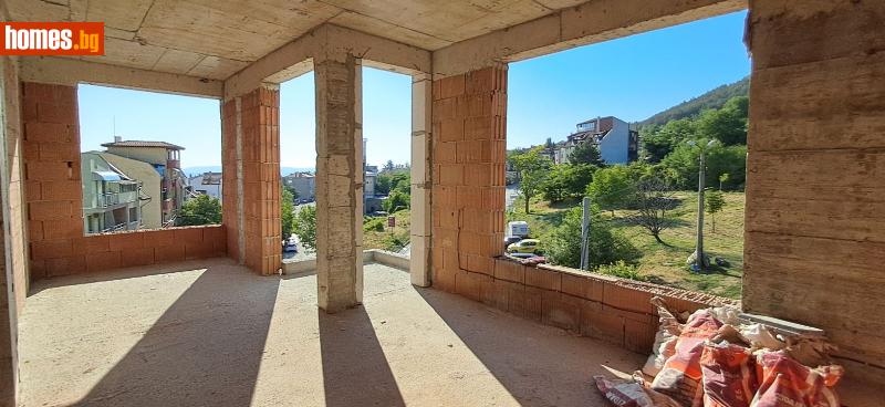 Тристаен, 86m² -  Широк център, Шумен - Апартамент за продажба - Адрес недвижими имоти - кантора Шумен - 115655672