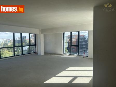 Тристаен, 209m² - Апартамент за продажба - 115729932