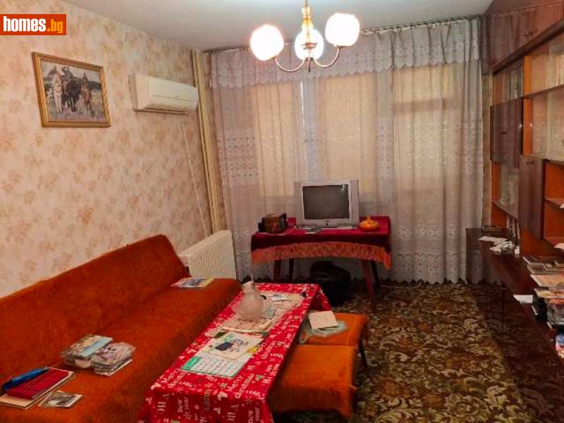 Тристаен, 77m² - Жк. Запад, Търговище - Апартамент за продажба - КСЕН - 115841236