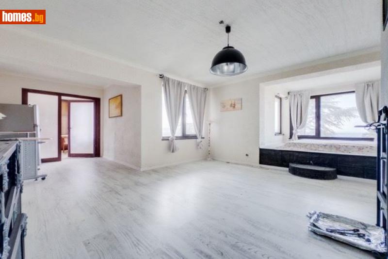 Многостаен, 195m² - Кв. Галата, Варна - Апартамент за продажба - Expert Estate - 115943592