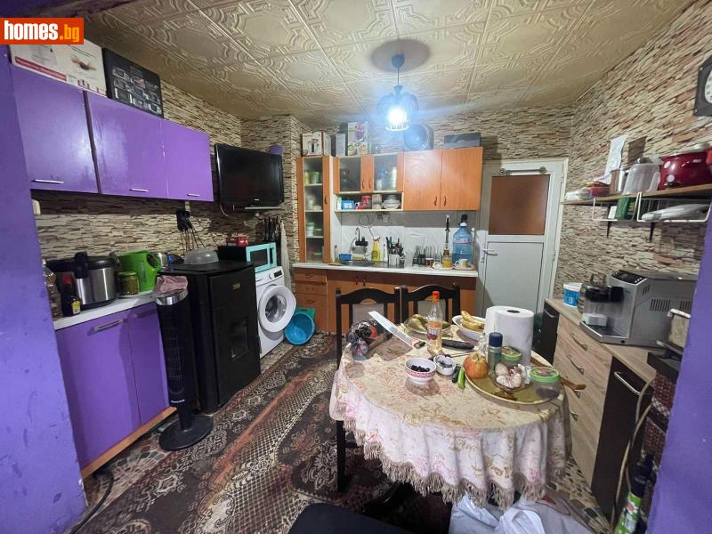 Тристаен, 79m² - Жк. Тракия, Шумен - Апартамент за продажба - Адрес недвижими имоти - кантора Шумен - 115978364