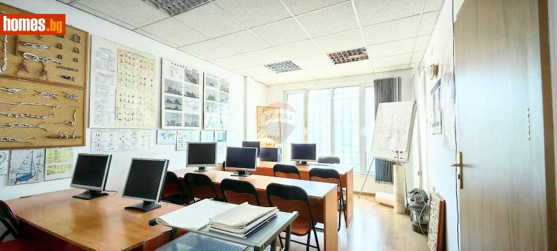 Двустаен, 70m² -  ЖП Гара, Варна - Апартамент за продажба - RE/MAX Partners - 116105958