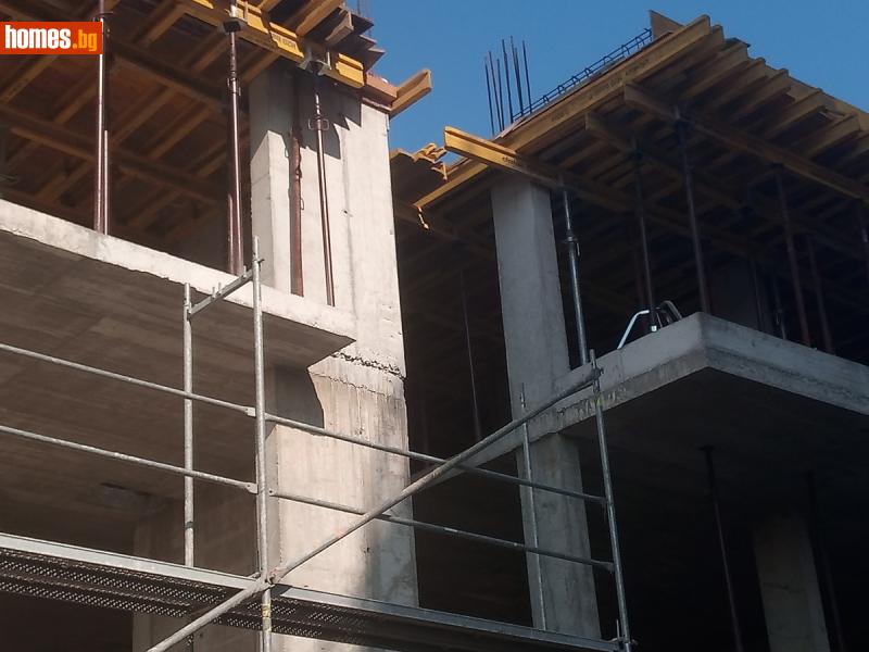 Тристаен, 100m² - Жк. Люлин 6, София - Апартамент за продажба - Ирида - 116167683