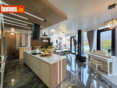 Тристаен, 179m² - Апартамент за продажба - 116546402