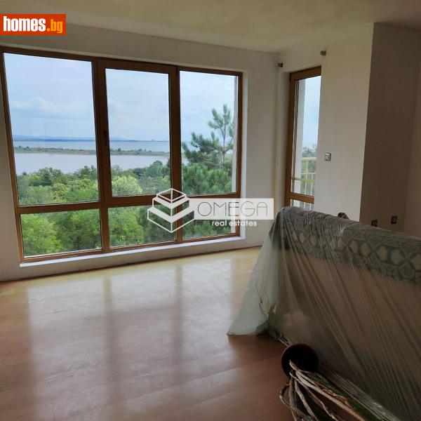 Тристаен, 105m² - Жк. Лазур, Бургас - Апартамент за продажба - Омега Естейт ЕООД - 116623097