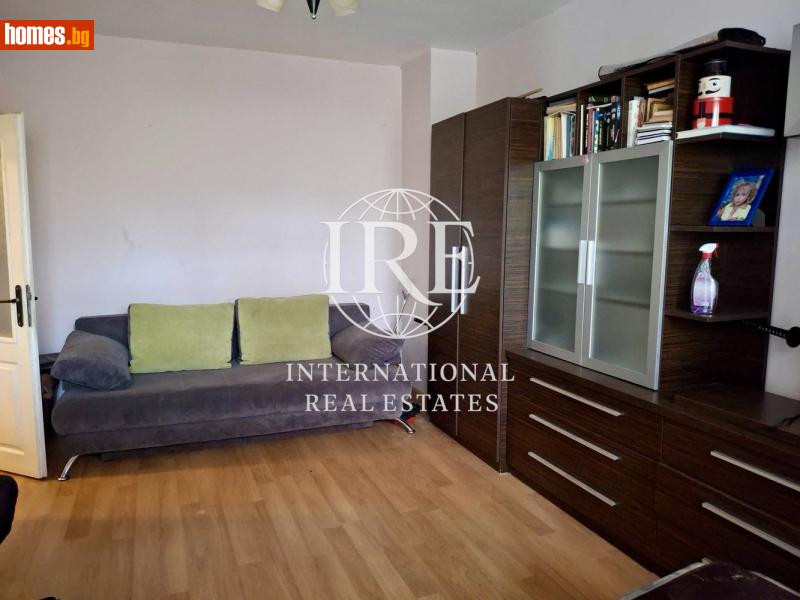 Тристаен, 65m² -  Окръжна Болница, Варна - Апартамент за продажба - Интернешънъл Риъл Естейтс - 116707323