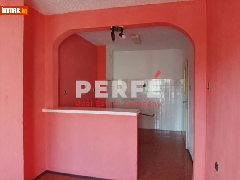 Тристаен, 80m² - Жк. Възраждане, Бургас - Апартамент за продажба - Perfe Estates - 116983463