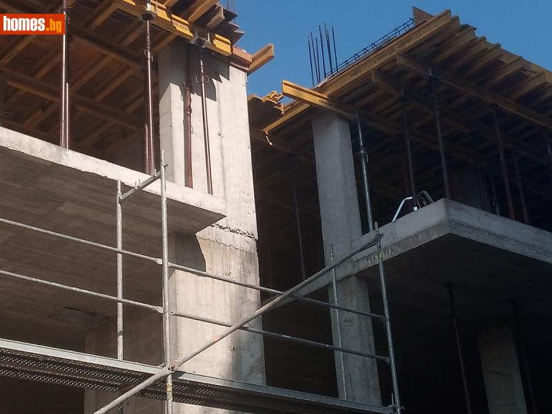 Тристаен, 100m² - Жк. Люлин 6, София - Апартамент за продажба - Ирида - 117588113