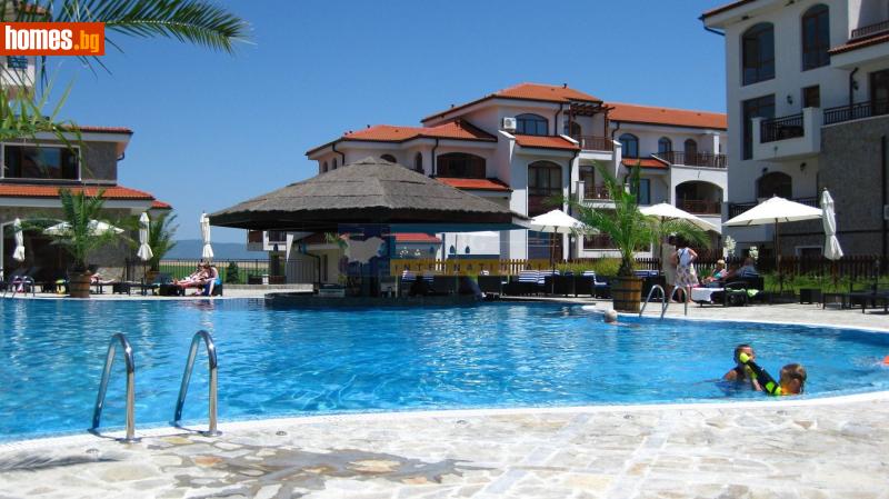 Двустаен, 80m² - С.Ахелой, Бургас - Апартамент за продажба - БГ Интернационал - 117613477