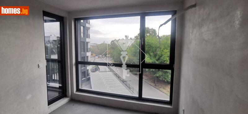 Двустаен, 70m² - Жк. Христо Ботев, Пловдив - Апартамент за продажба - 33 Realty - 117782668