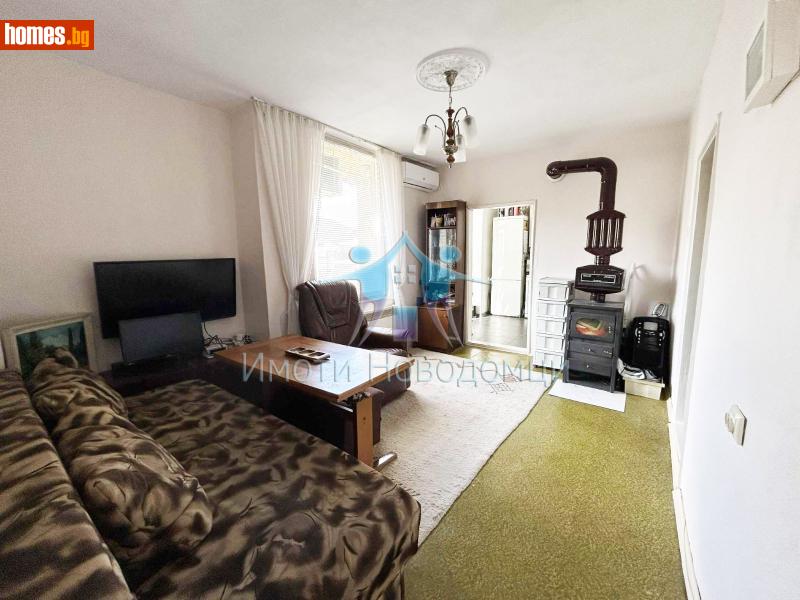 Тристаен, 93m² - Жк. Добруджански, Шумен - Апартамент за продажба - НОВОДОМЦИ - 117863046