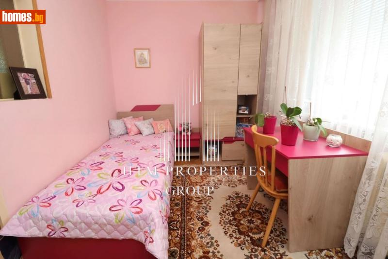 Тристаен, 84m² - Жк. Гагарин, Пловдив - Апартамент за продажба - Ейч Ти Ем Пропъртис Груп ЕООД - 117910825