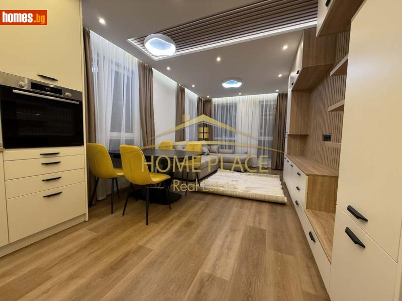 Тристаен, 81m² - Жк. Възраждане, Варна - Апартамент за продажба - Home Place - 117939883